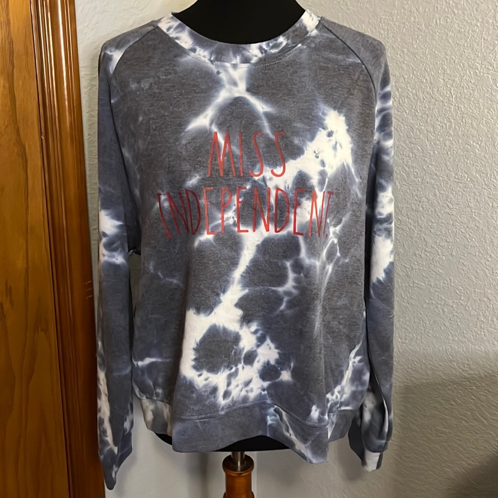 Rae Dunn “Miss Independent” Lightweight Tie Dye Sweatshirt